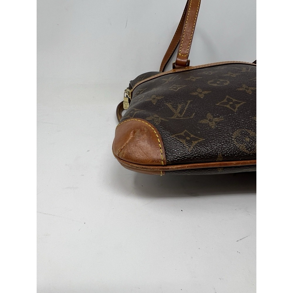 Louis Vuitton Coussin GM Monogram Tote Shoulder Purse Hobo Handbag Purse‎ - Picture 10 of 16